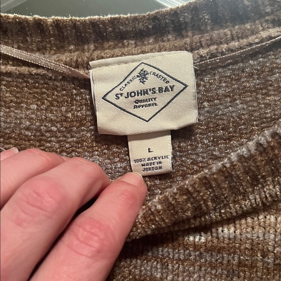St. John's Bay Brown Sweater - Picture 2 of 10